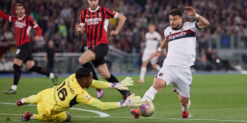 Lịch sử đối đầu đang ủng hộ AC Milan trước Bologna
