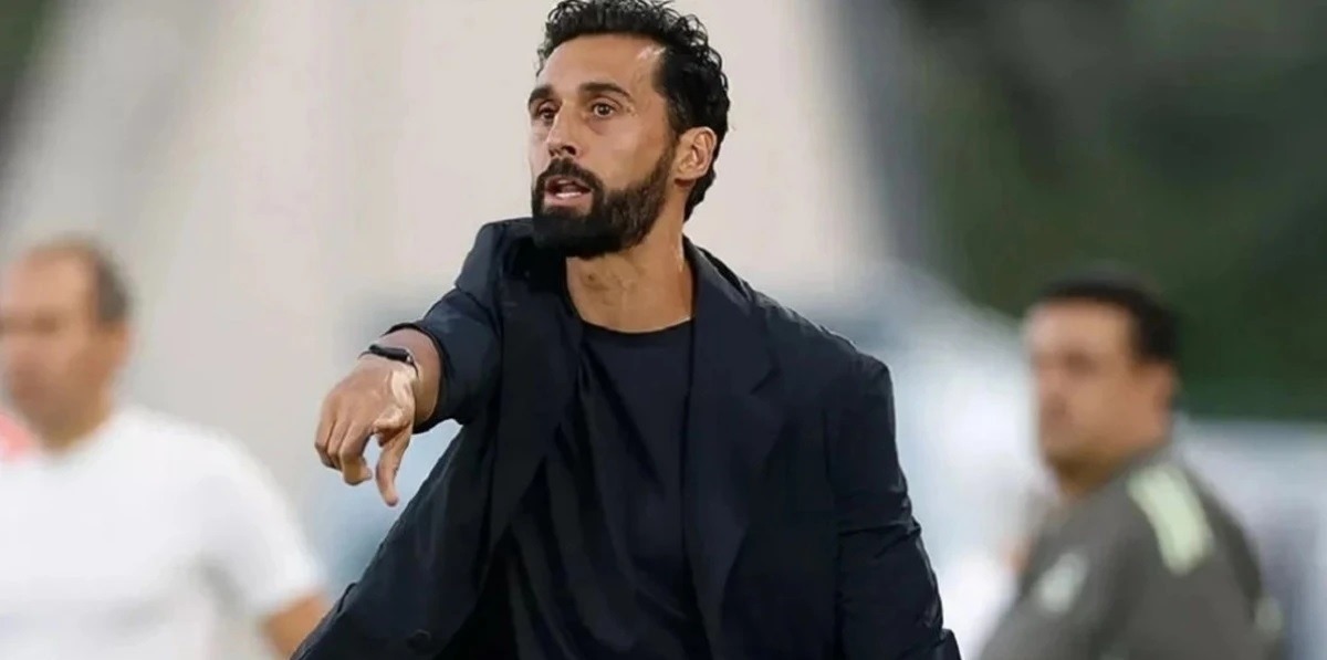 HLV Arbeloa không đáp ứng được kỳ vọng của đội bóng Hoàng gia Real Madrid