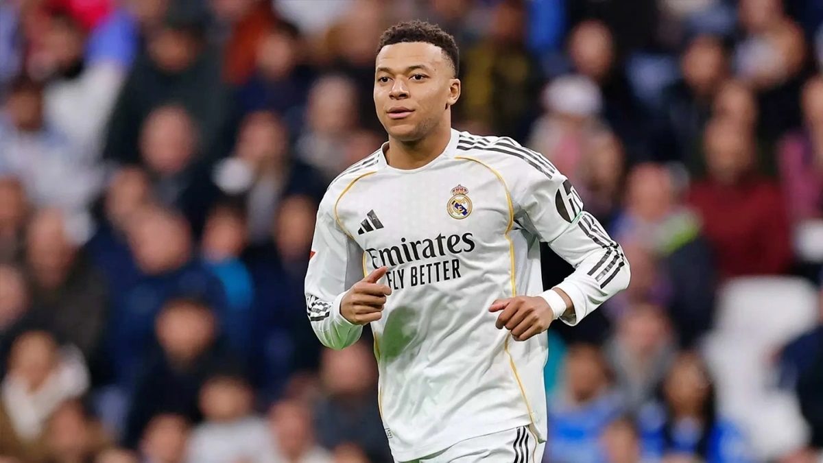 Kylian Mbappe sớm chinh phục World Cup nhưng lại chưa có cúp C1